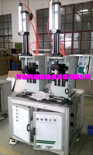 气液增压压力机